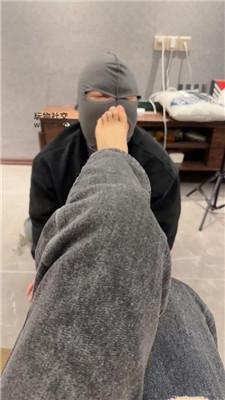 【素人挖掘机】素人S休闲鞋棉袜踩虐 bf50126