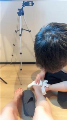 【馨雨】舔不好脚就狂抽 JS250309-6