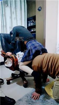 【女王大人】捆绑猥琐狗继父虐 JS250307-7