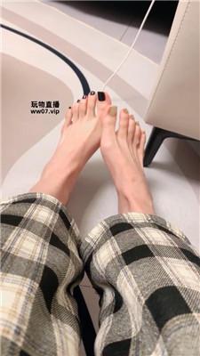 【怡宝】吃饭狗子    250331-25