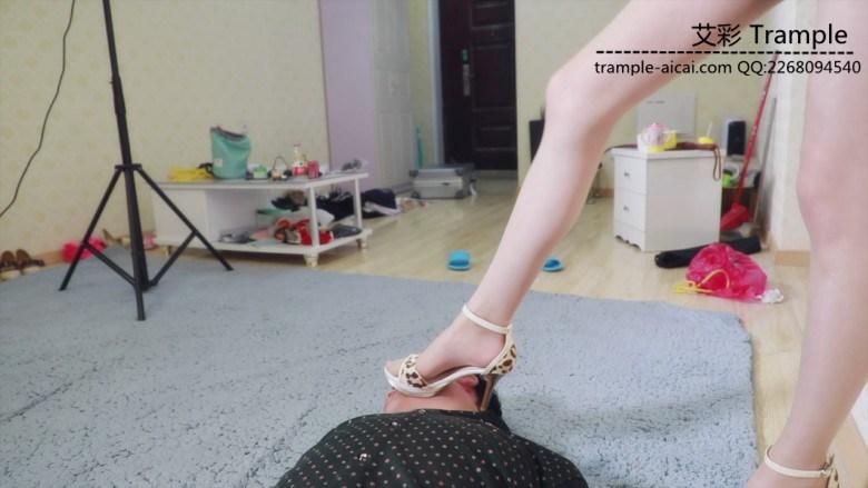 疯狂剁脸第一部