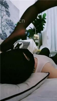 【一禾】臭袜-掐脖窒息专场