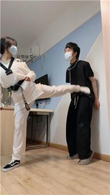 【跆拳道女神】体校学生重度踢踹虐打 JS250104-18