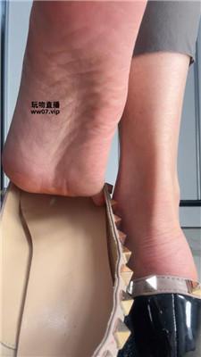 【酒鸽】偷窥视角短丝控    250324-2