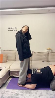 【埋汰】瑜伽女教练的脚下奴【上】 JS250218-7