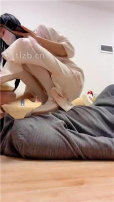 【奶味小仙女】洛丽塔S-皮鞋白袜踩虐哥哥-脚底喂食