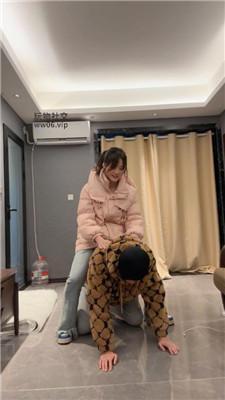 【狗哥】素人S-休闲鞋白袜踩虐/转胯狗爬/坐脸窒息 bf50151