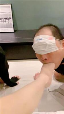 【小软】虐双奴-高跟踩狗爪/狗链拴狗/转胯踩踏