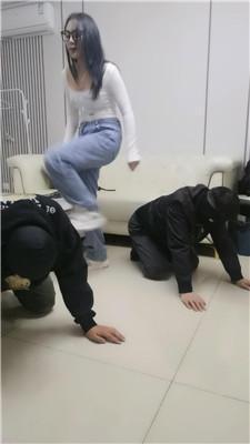 【乔伊】兄弟奴狂舔脏鞋【双视角版】 bf51391