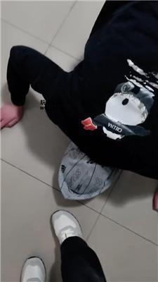 【心怡bb】约会回家虐下贱绿帽 JS250308-8