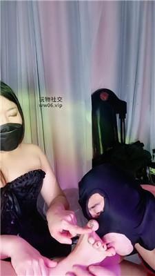 【美柠】强迫CD奴闻舔腋下 JS250105-3