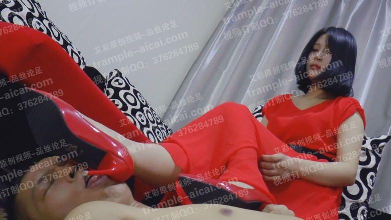 红裙女主-温妮足下生香