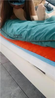 【伪娘和人妻】肉丝脚虐蓬头垢面的狗 JS250210-29