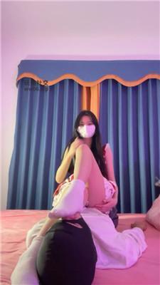 【甜恬】闻舔腋下/白袜裸足蹂躏踩 bf50635