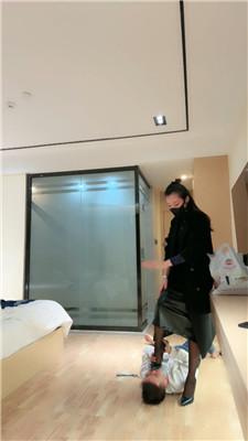 【多多】骑马骑脖/高跟踩踏 JS250312-17