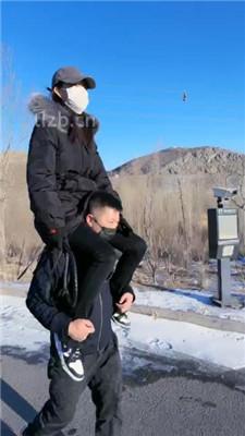 【沐夏夜】户外景区溜双狗