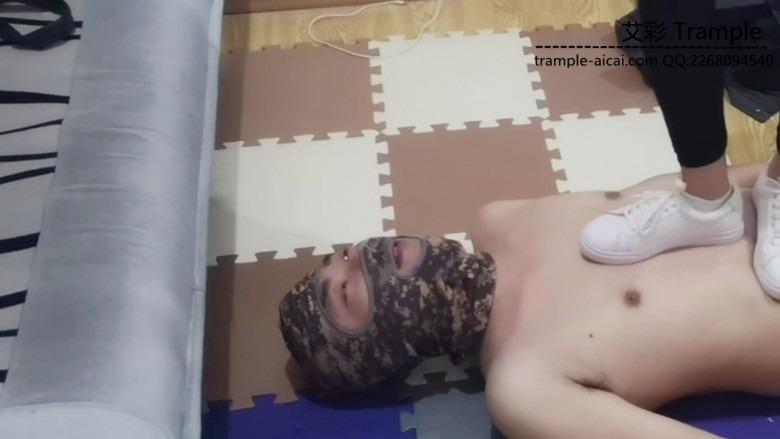 傲柔s黑丝高跟+白袜白鞋+口水调教！