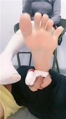 【P崽】紫高跟白丝碾压踩狗脸