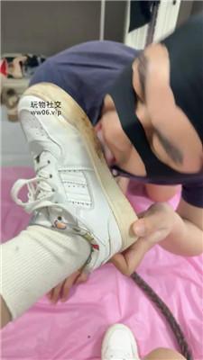 【桐桐酱S】双S姐妹花-脏鞋白袜踩踏喂食 JS250305-6