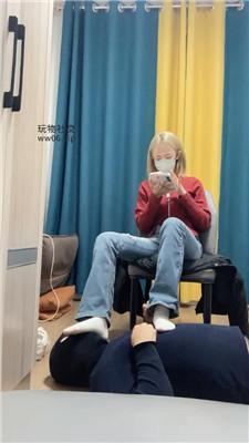 【拉面】金发小妹白袜脚蹂躏踩 JS250319-18