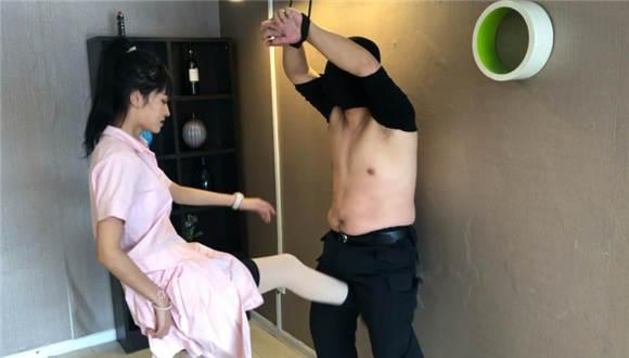 学生妹的玩弄 学生妹的玩弄