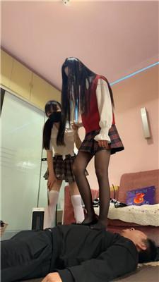 【伊晨】带JK新素人玩狗 bf49517