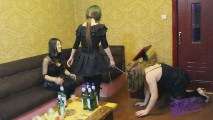 歌厅多小姐极度羞辱（一）