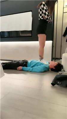 【梦涵】重度鞭打-长靴白袜踢踹 bf50056