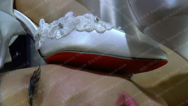 女女-古典旗袍女神虐踩小白领