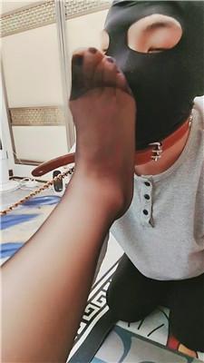 【平凡】黑丝踩虐废物家奴 JS250327-40