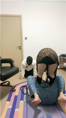 【薇薇】长靴踩虐/骑马狗爬/鞭打/囚禁狗笼 bf50510