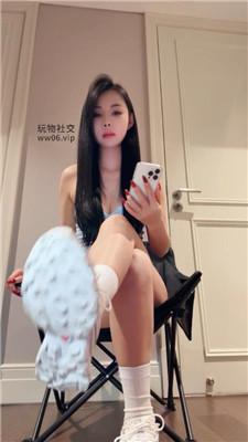 【曼依】爬进来    250221-16