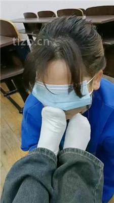 【爱可呀】母畜-遛狗爬行/舔毛拖鞋/舔素人长靴/闻棉袜