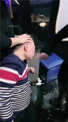 【梓S】KTV-群调S玩虐老板/骑脖/踩踏【完整版】