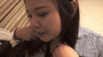 口嗨狗被洛芸扇肿了的半边脸