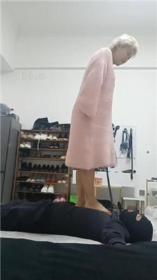 【冷皇】袜子塞嘴暴力踢踹