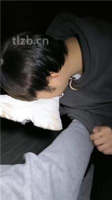 【冰爷】户外-骑马骑脖/运动鞋白袜踩踏