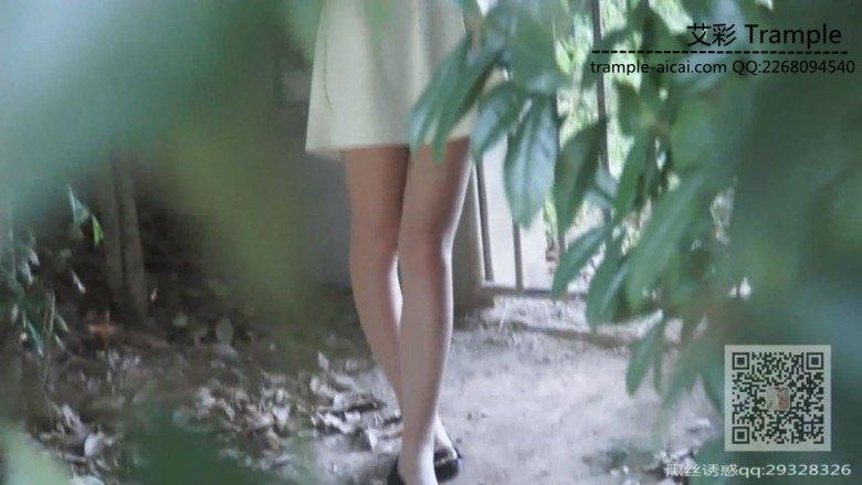 琪琪女主室外调教玩耍