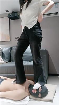 【奇了怪了】小白鞋白袜踩踏 bf50346