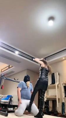 【调教视频】【梦二】双S-长靴重度轮流提档/丝袜塞嘴