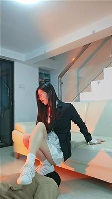 【嘉妮】毁容式踩脸/骑马转胯/小白鞋白袜辱 bf49447