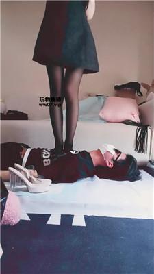 【羽唯】黑丝美腿全体重踩 JS250411-35