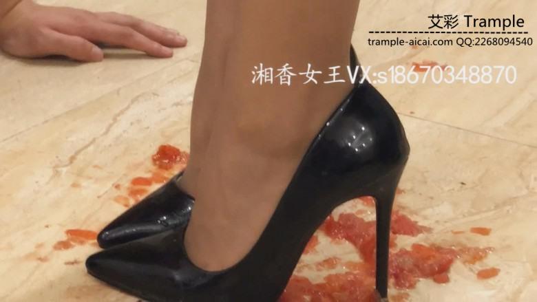 《湘香女王》食物踩踏喂食高跟虐乳