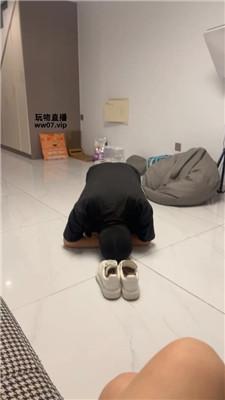 【甜一】监督家务奴-物化擦鞋器 JS250429-18