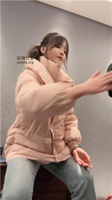 【狗哥】素人S-休闲鞋白袜踩虐/转胯狗爬/坐脸窒息 bf50151