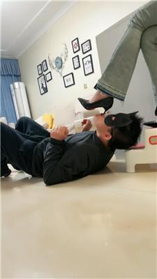 【语阳】狗舌清理脏鞋-高跟踩 JS250326-2