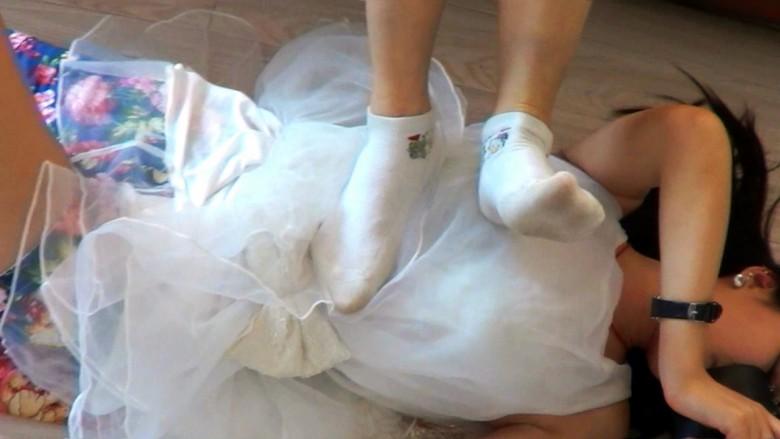 黑冰学生服酷虐情敌