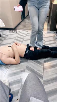 【困困】臭脚丫气味辱/骑马踩踏 JS250217-3