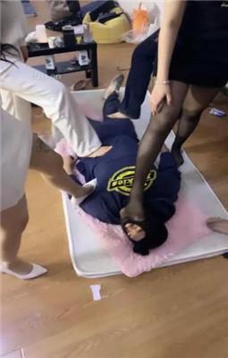 【最浪女慕】女仆店素人群调情侣奴