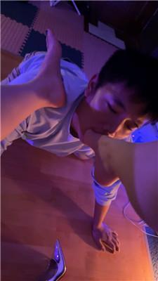 【琴月】高跟玉足美腿蹂躏踩 JS250328-4